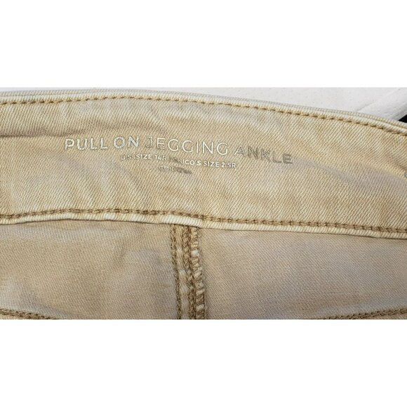 Chico's Pull On Jegging Ankle Pants With Button Detail Size 14R 2.5R Beige STAIN - Picture 8 of 9